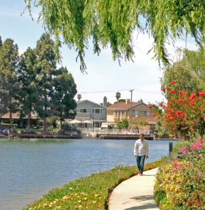 Walking along the Marina Lagoon, in the Harbortown Neighborhood of San Mateo